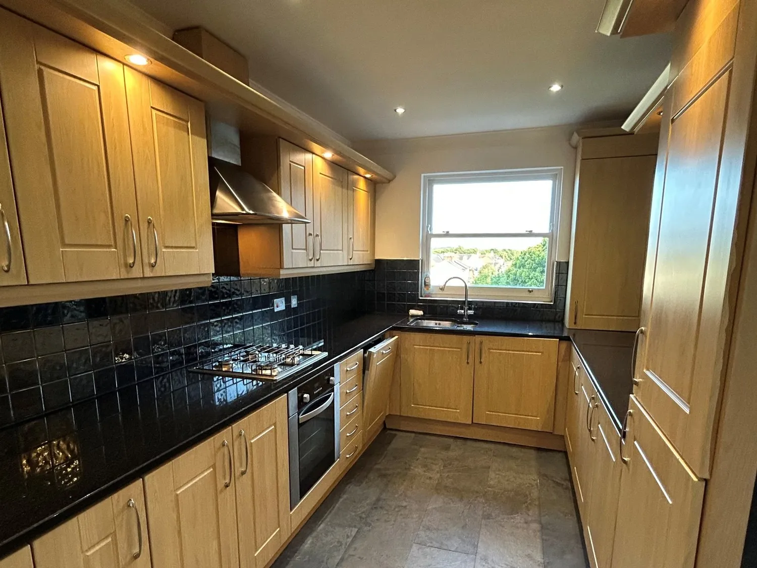 9 Elmsley Road, L18 photo 4