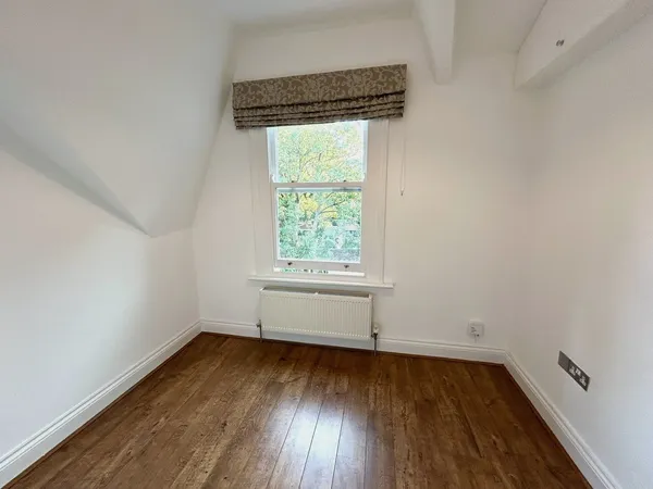 9 Elmsley Road, L18 photo 6