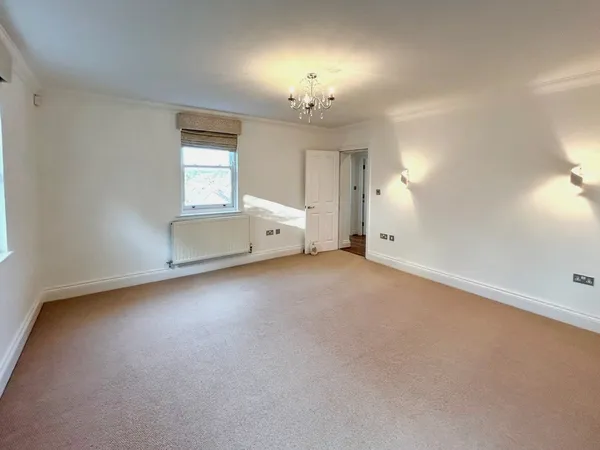 9 Elmsley Road, L18 photo 7