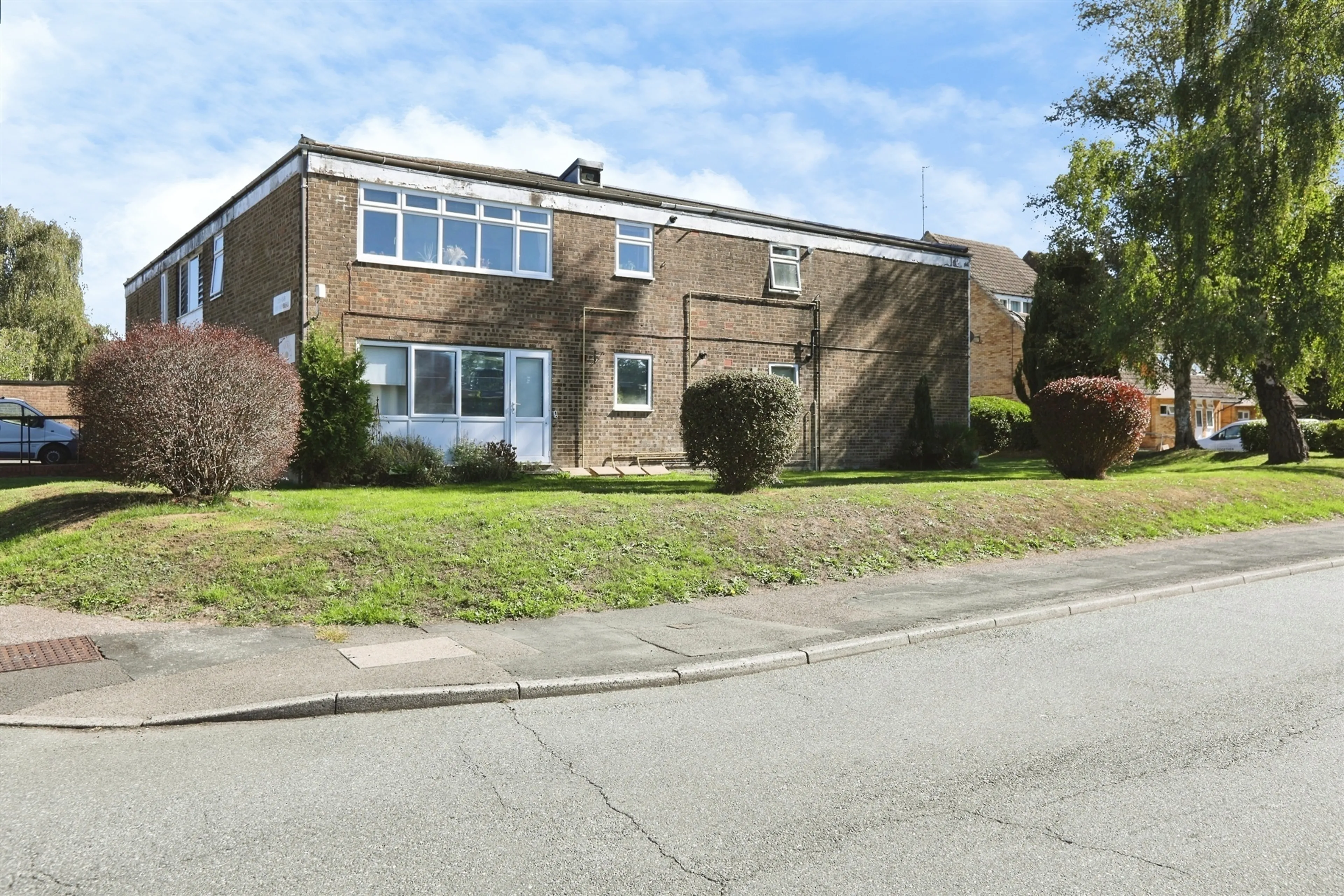 Property photo 0