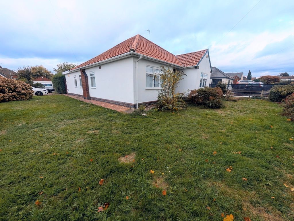 Windmill Road, Nuneaton Image 1