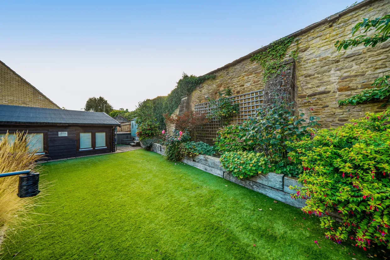 Baker Street, Farthinghoe, NN13 photo 11