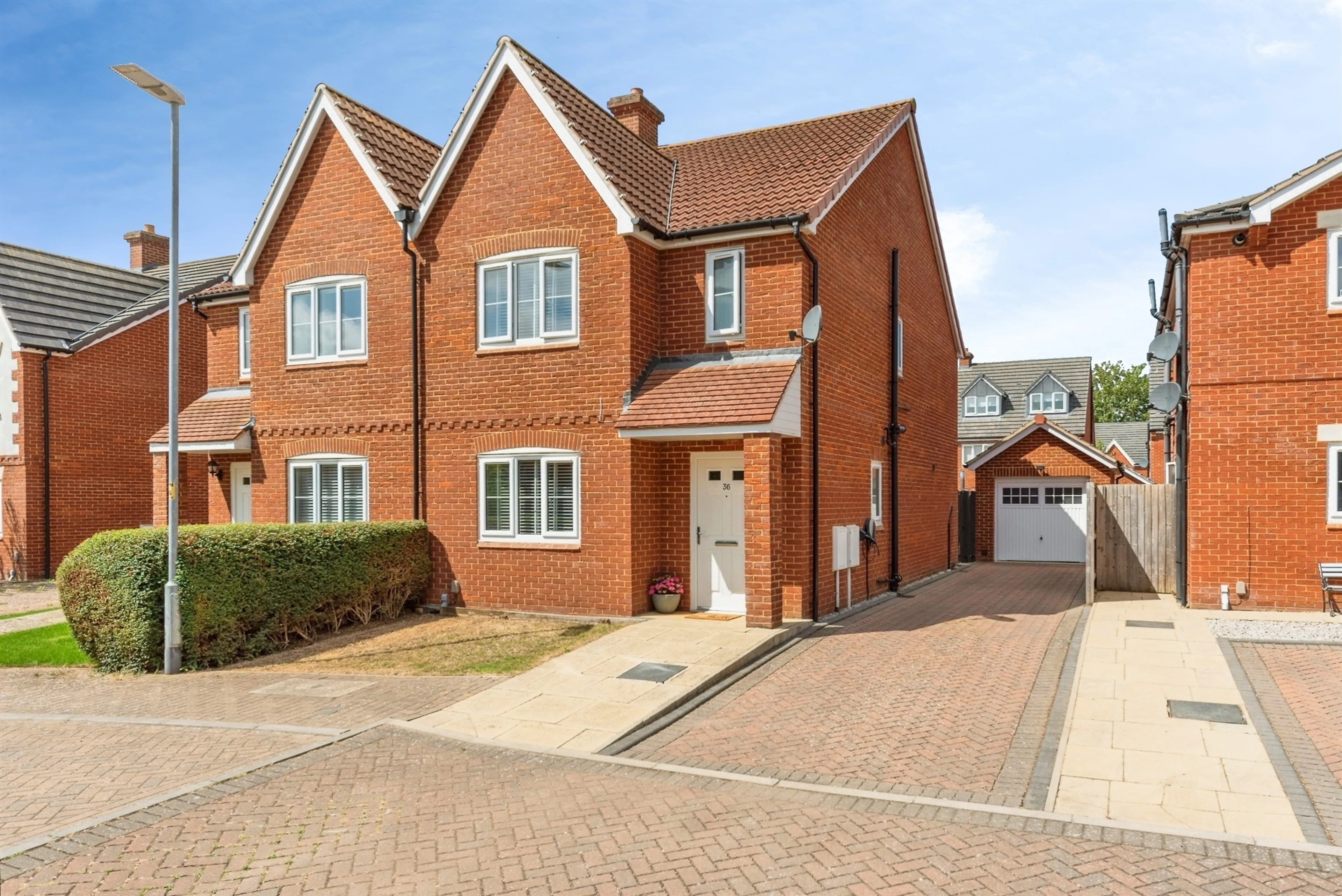 Property at Garden Close, Grantham