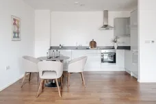 Gransden Avenue London E8 photo 3