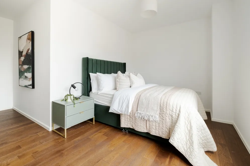 Gransden Avenue London E8 photo 9