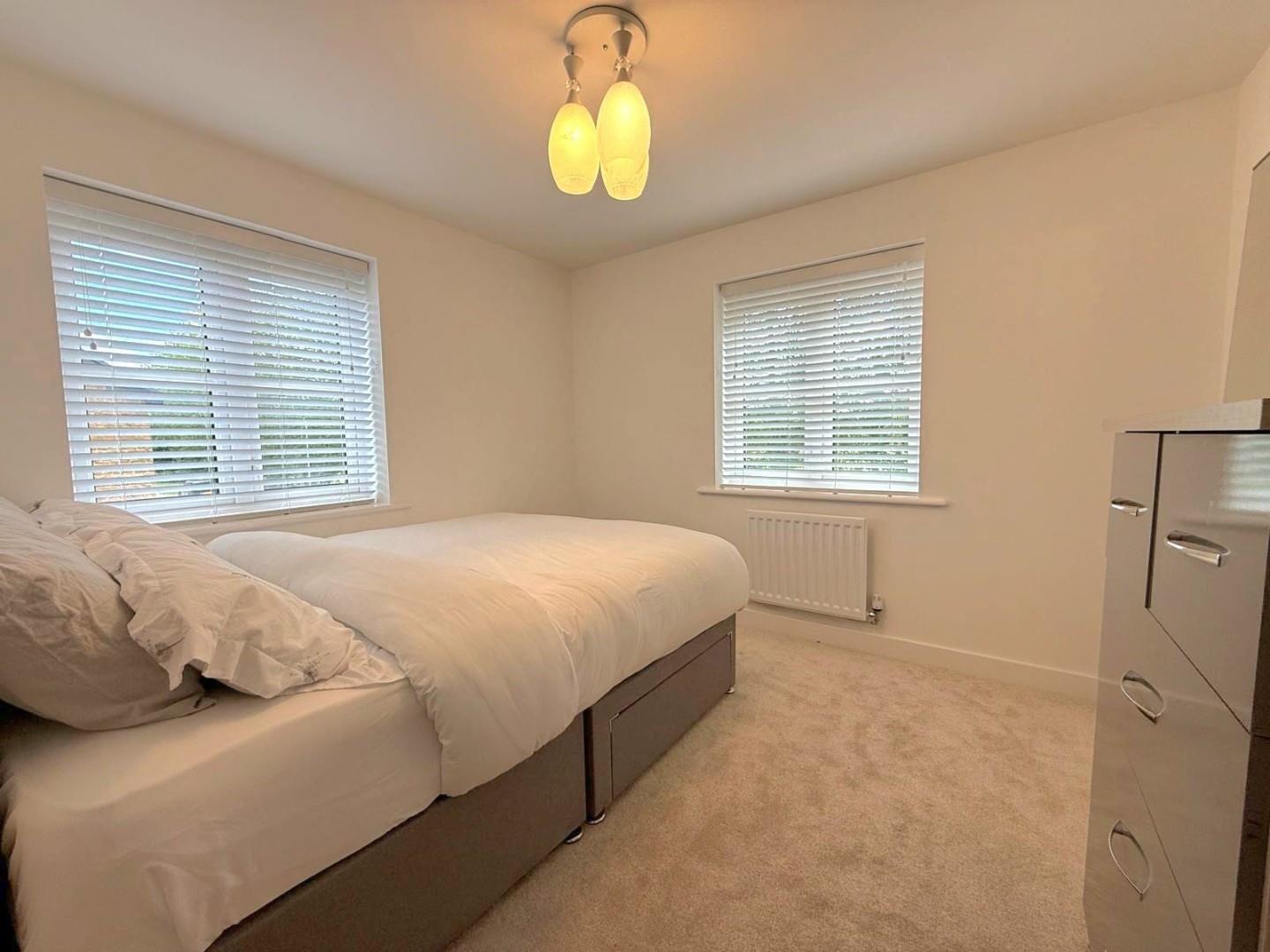 Gardenfield Crescent, Collingtree Park, Northampton Image 12