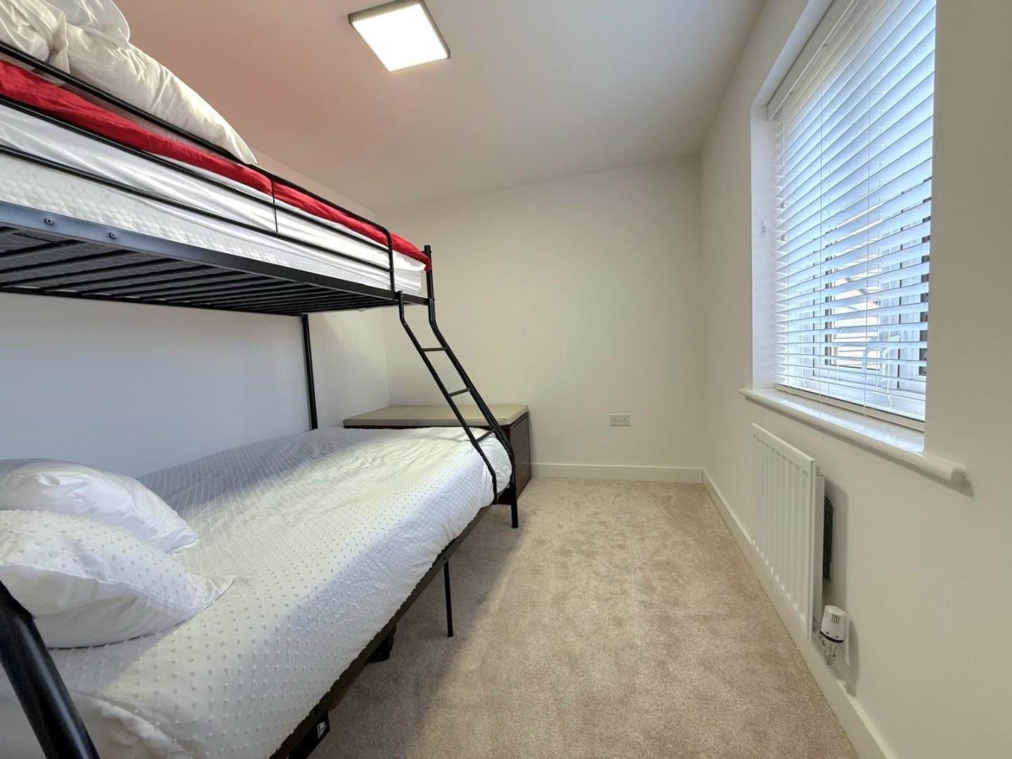 Gardenfield Crescent, Collingtree Park, Northampton Image 15