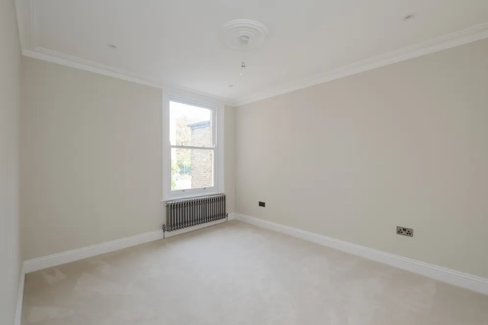 Dumont Road, London, N16 photo 10