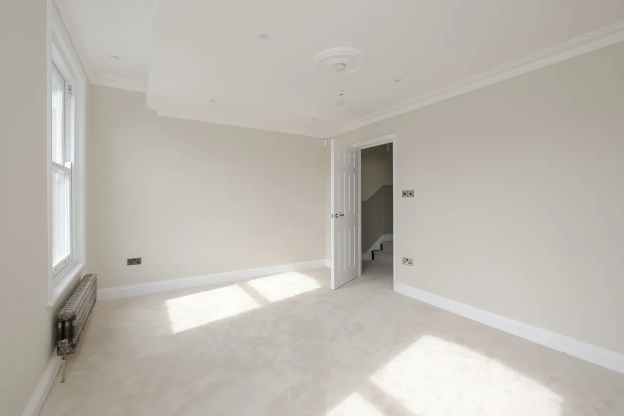 Dumont Road, London, N16 photo 11