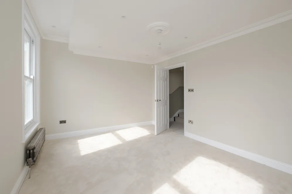 Dumont Road, London, N16 photo 11