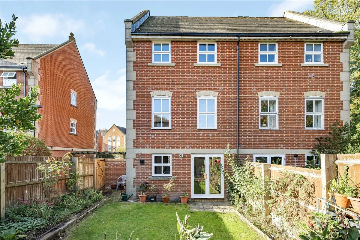 Bennett Crescent, Cowley, Oxford, Oxfordshire, OX4