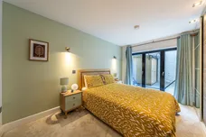 Wandsworth Road, London, SW8 photo 5