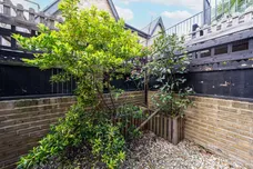 Wandsworth Road, London, SW8 photo 7