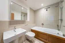 Wandsworth Road, London, SW8 photo 8