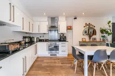 Wandsworth Road, London, SW8 photo 10