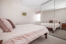 Allfarthing Lane, London, SW18 photo 6