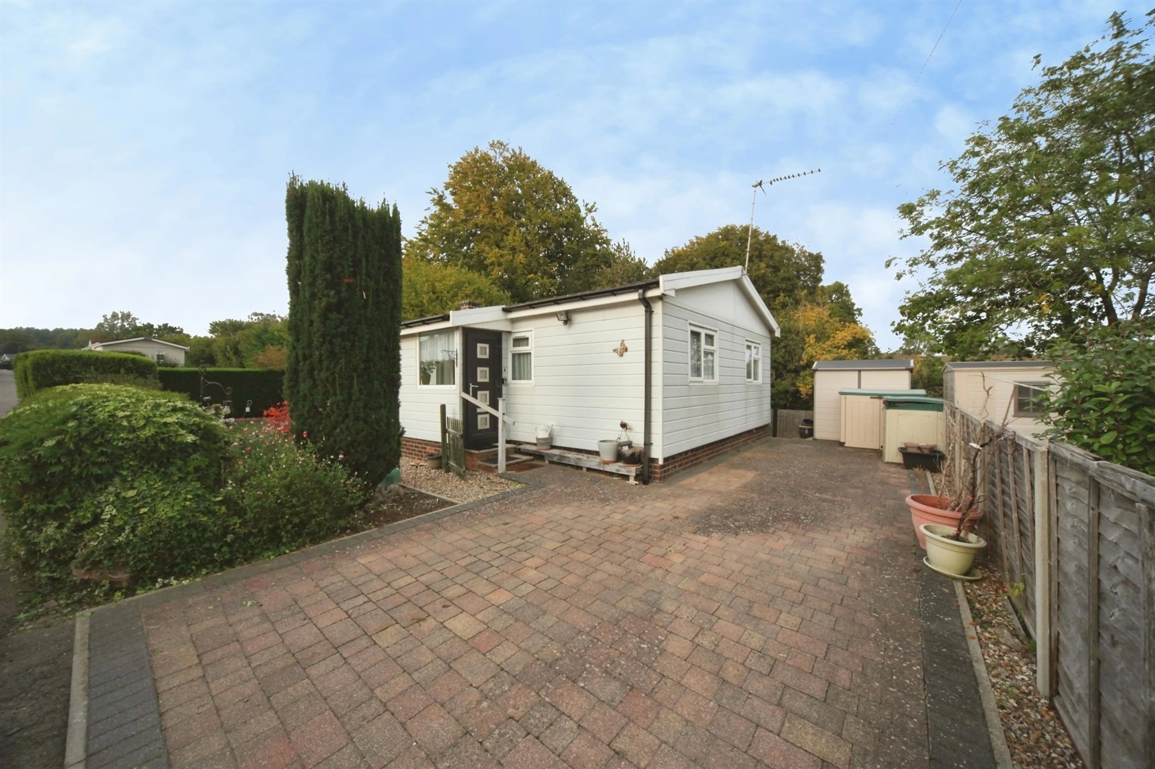 Property at Whipsnade Park Homes, Whipsnade, Dunstable