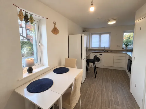 Gatehouse, The Moorings, Leamington Spa