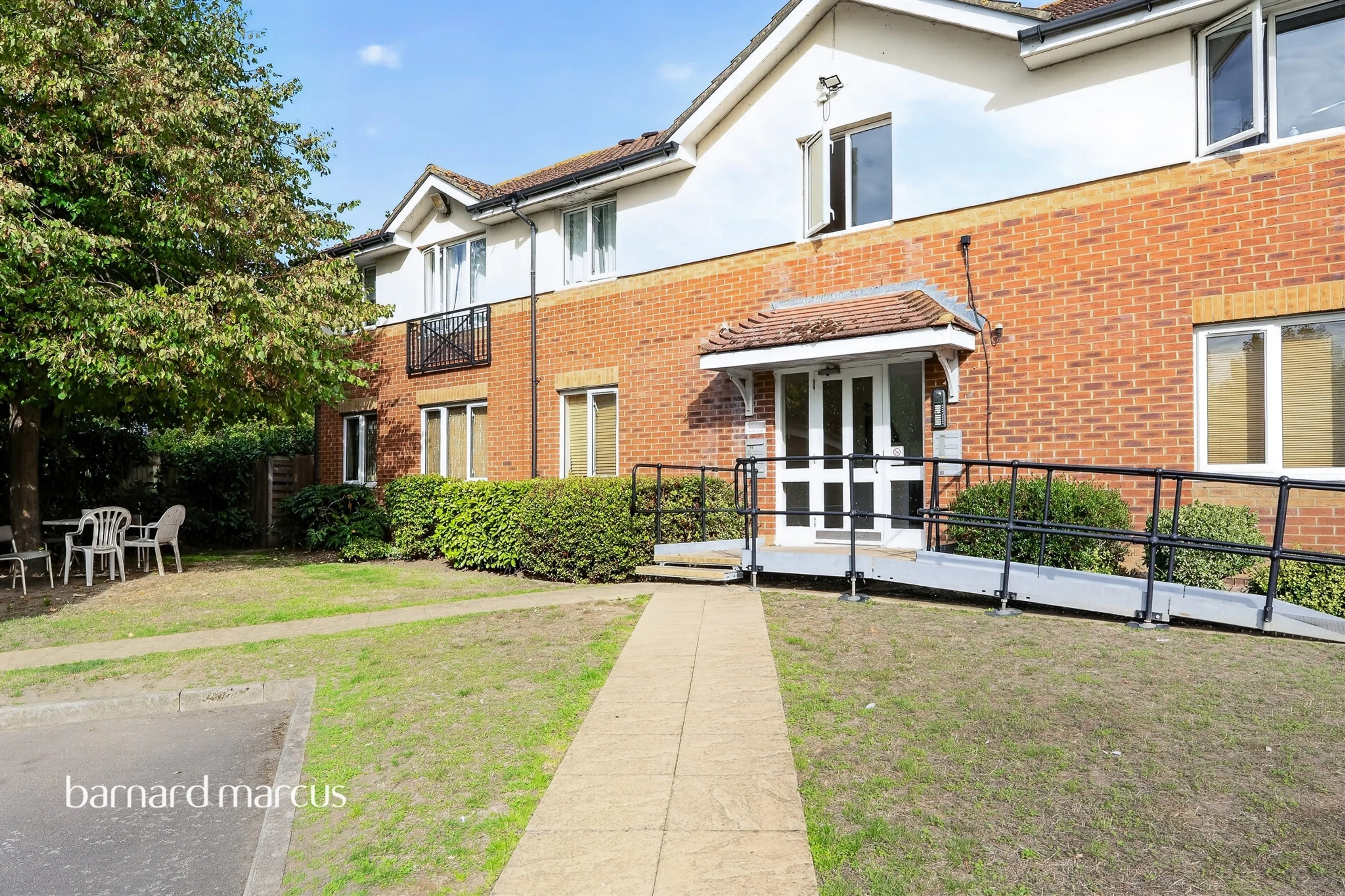 Property at Pacific Close, FELTHAM