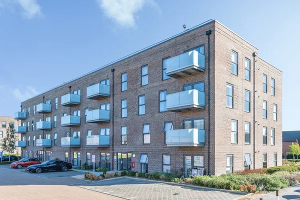 Dovestone Close, West Thurrock, Grays...