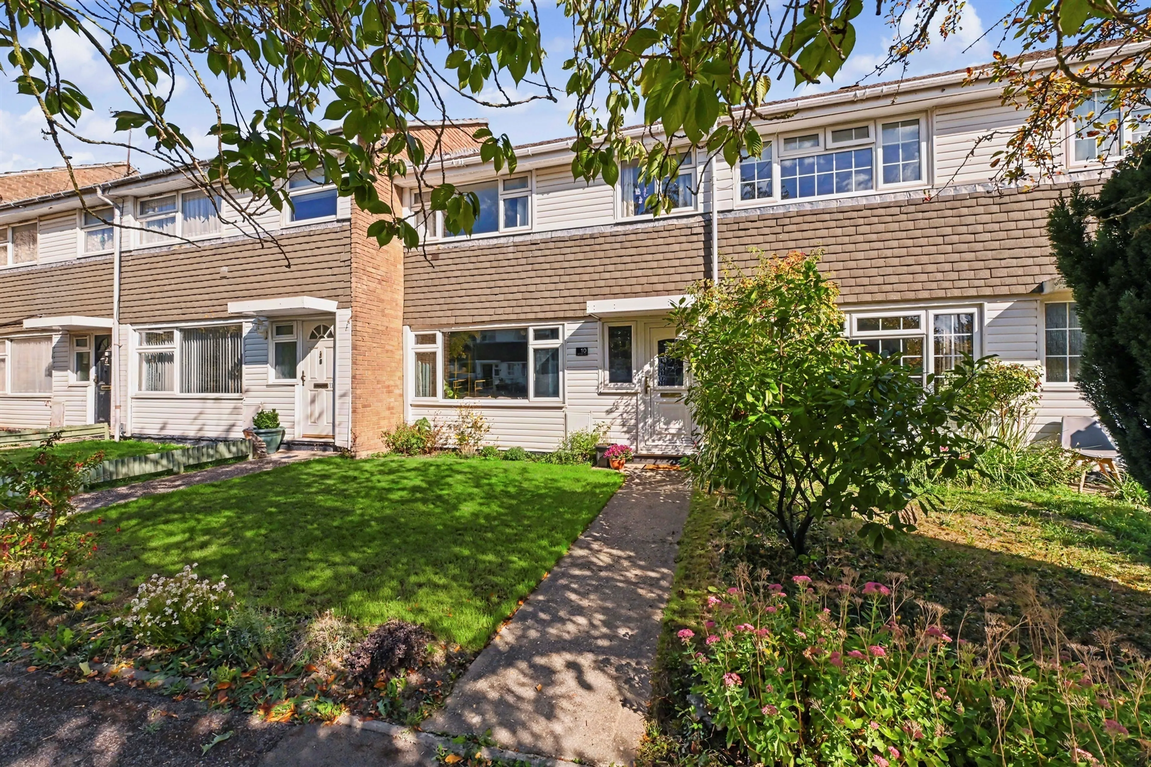 Property at Faversham Close, Tring