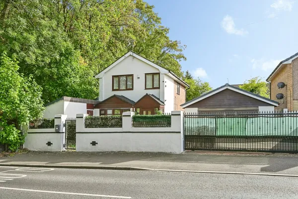Lydiate Lane, Merseyside, L25