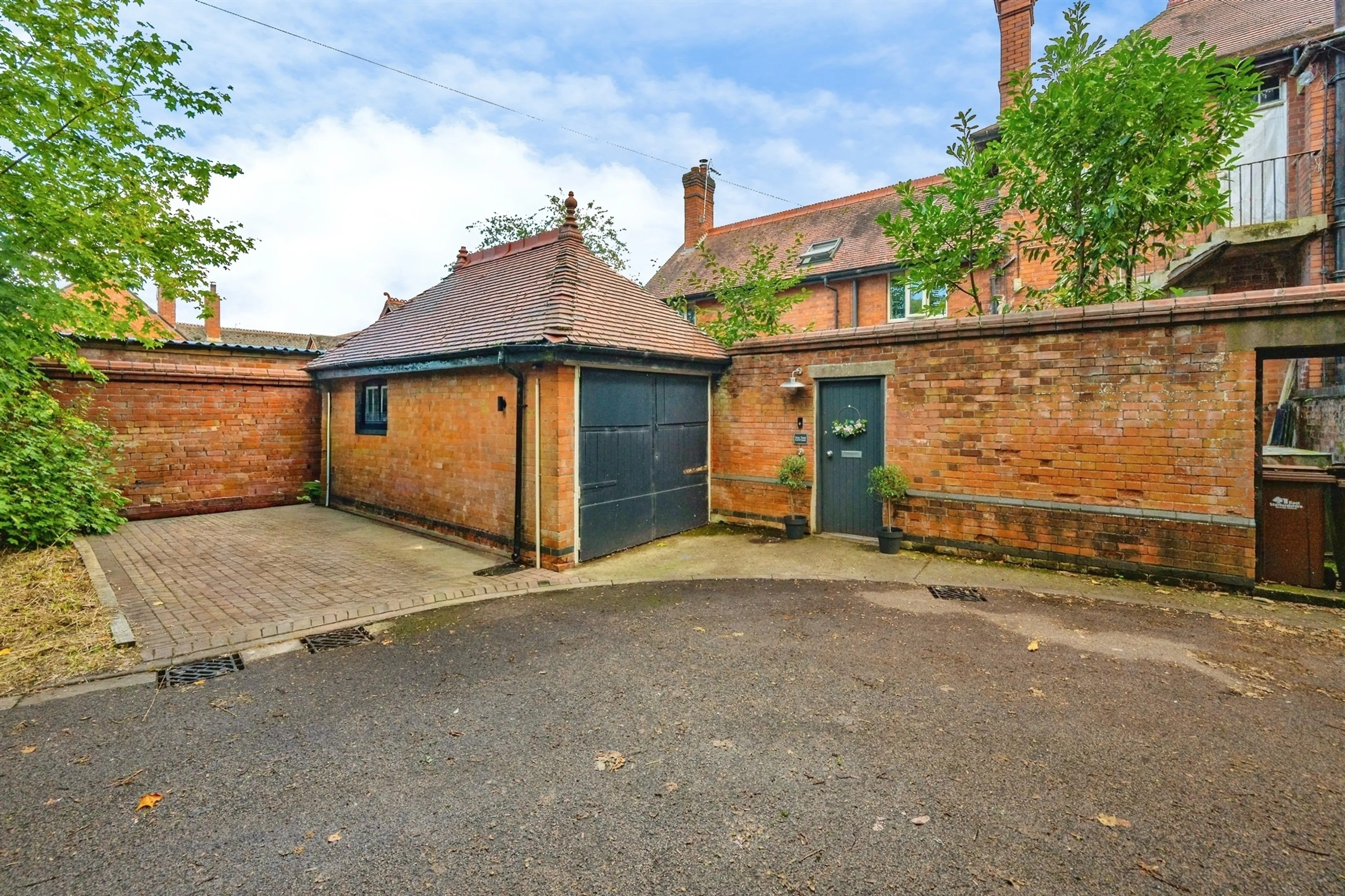 Property at Hawthornden Manor, Uttoxeter