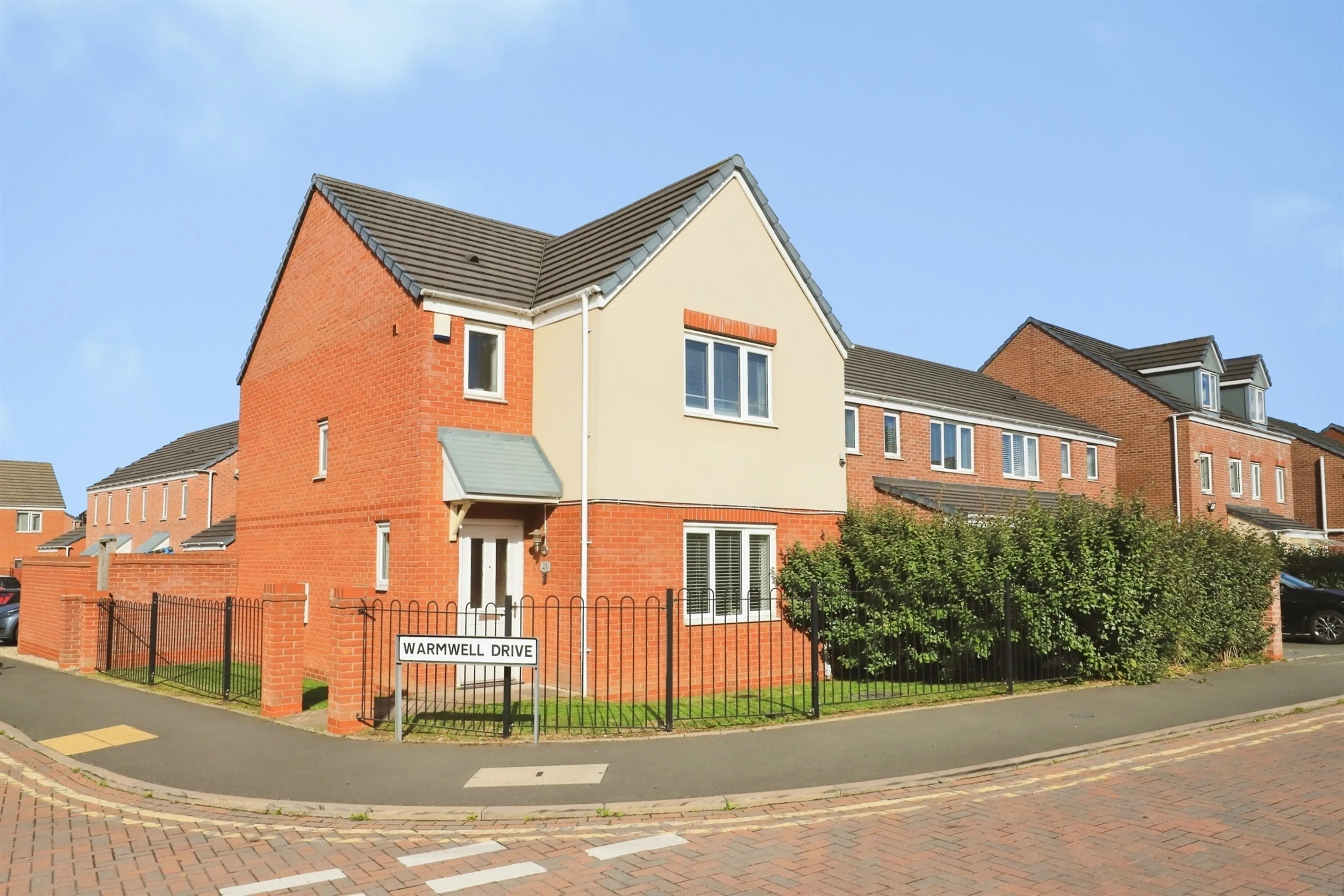 Property at Warmwell Drive, Ettingshall, Wolverhampton