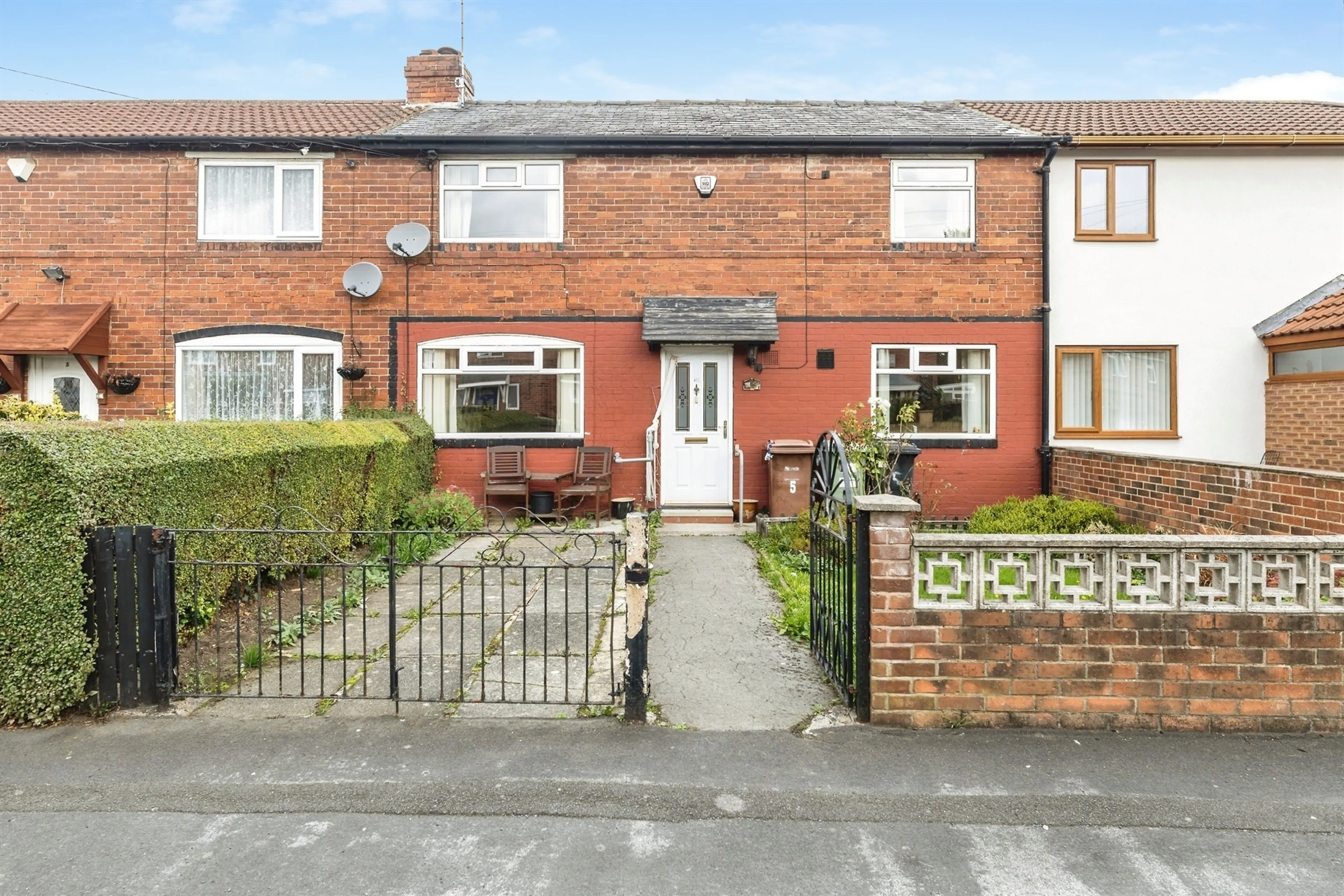 Property at Middleton Park Crescent, Leeds