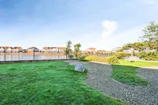 Long Beach View, Eastbourne