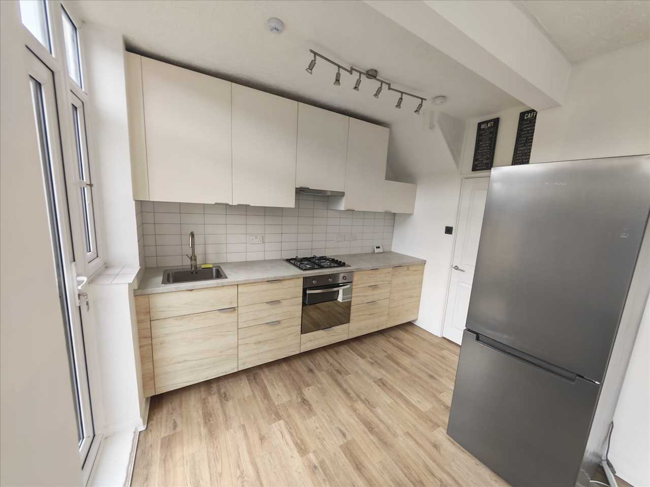 Valence Wood Road, Dagenham, Essex Image 3