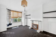 Whitford Gardens, Mitcham