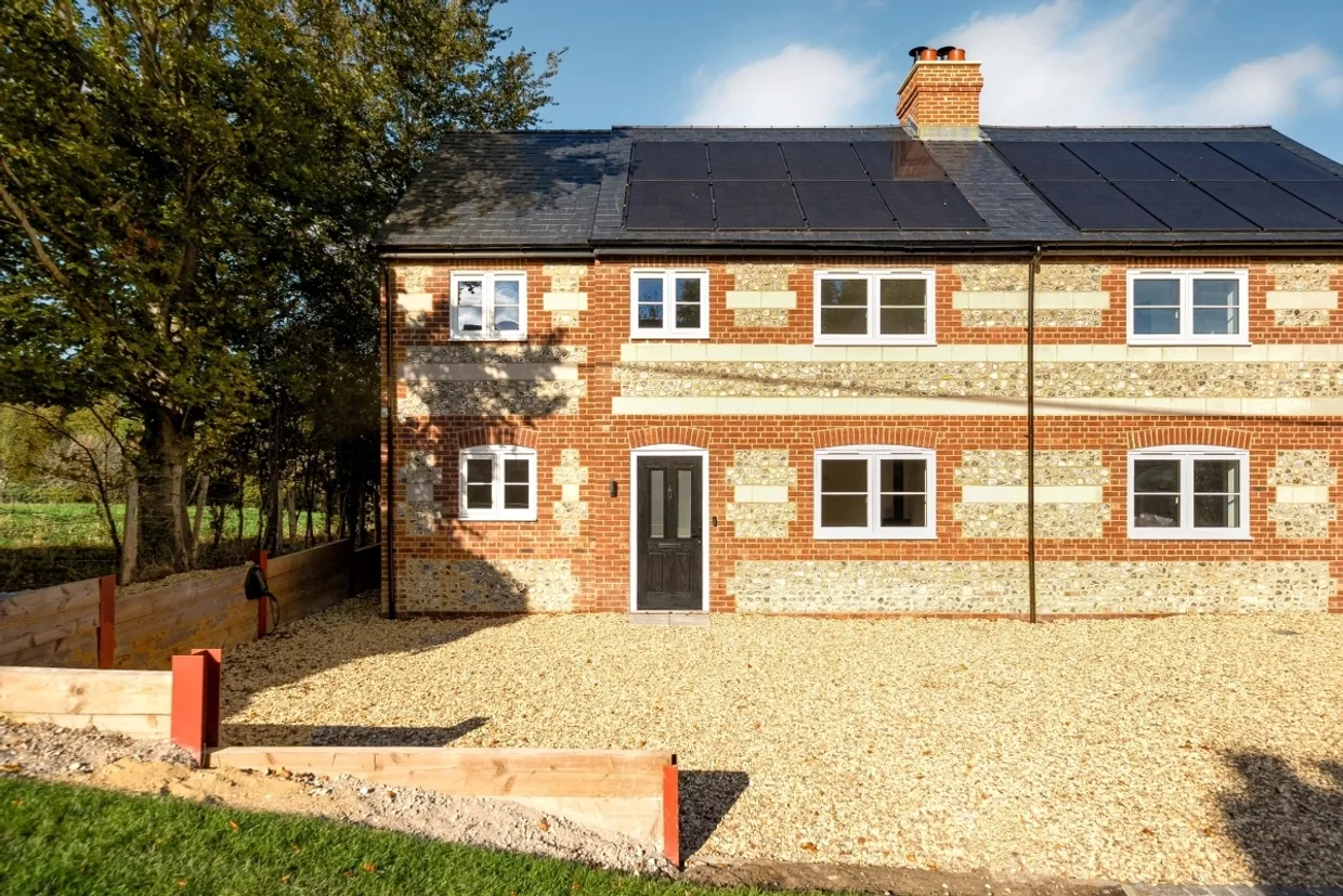 Castle Street Aldbourne SN8 photo 1