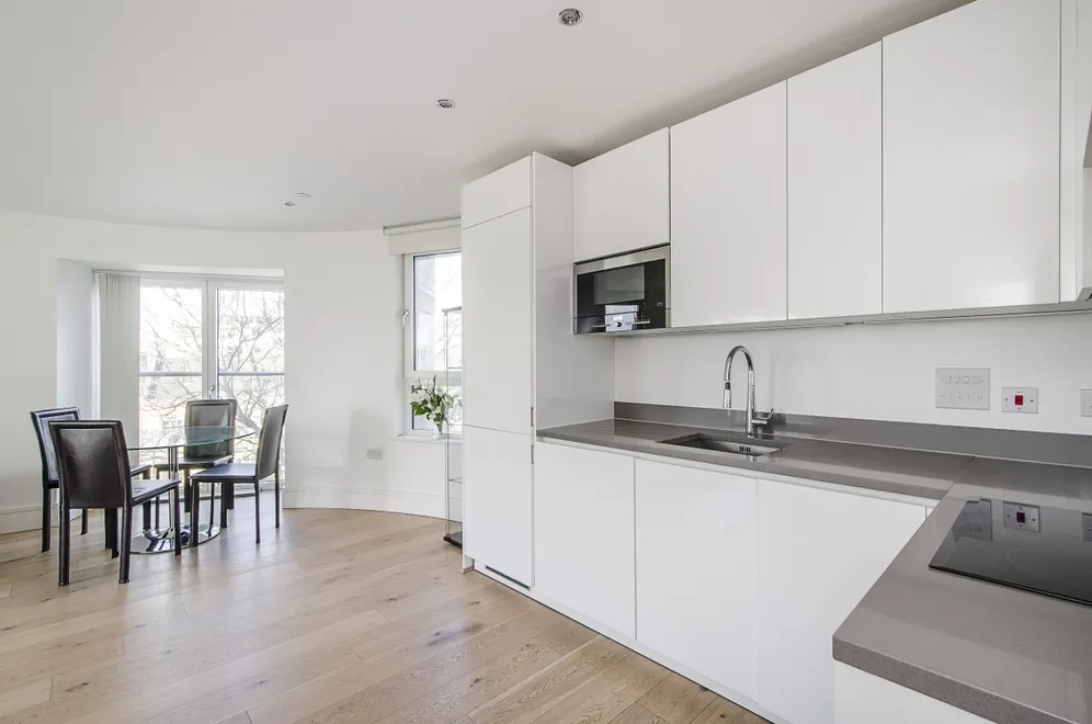 St. Luke'S Avenue London SW4 photo 5