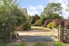 Brackley Road Greatworth OX17 photo 9