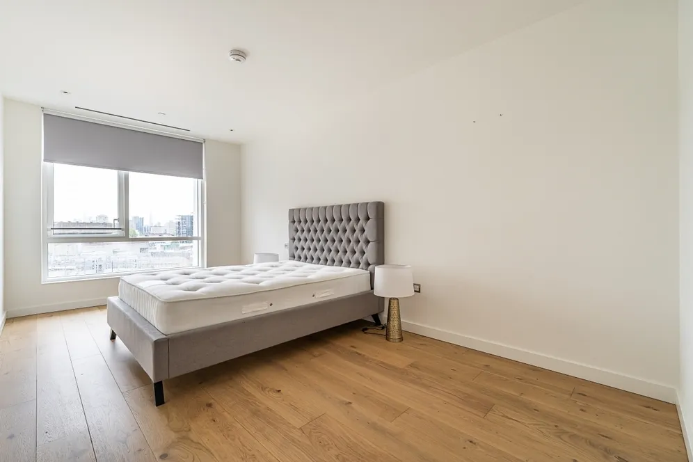 Prospect Way London SW11 photo 5