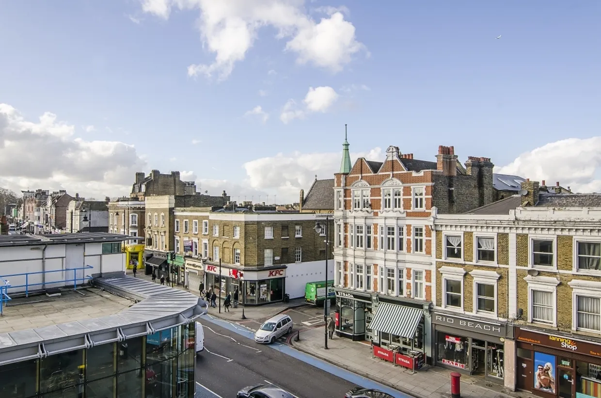 St. Luke'S Avenue London SW4 photo 10