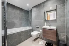 Court Lane Epsom KT19 photo 11