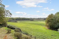 Brackley Road Greatworth OX17 photo 19