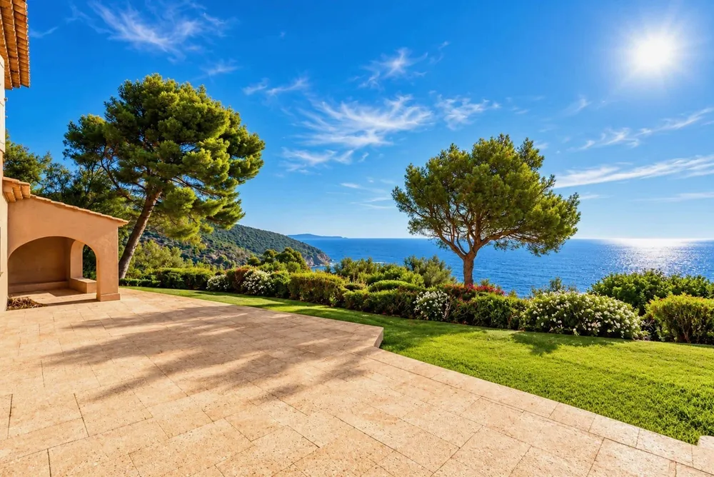 Rayol-Canadel-sur-Mer, 83820, France