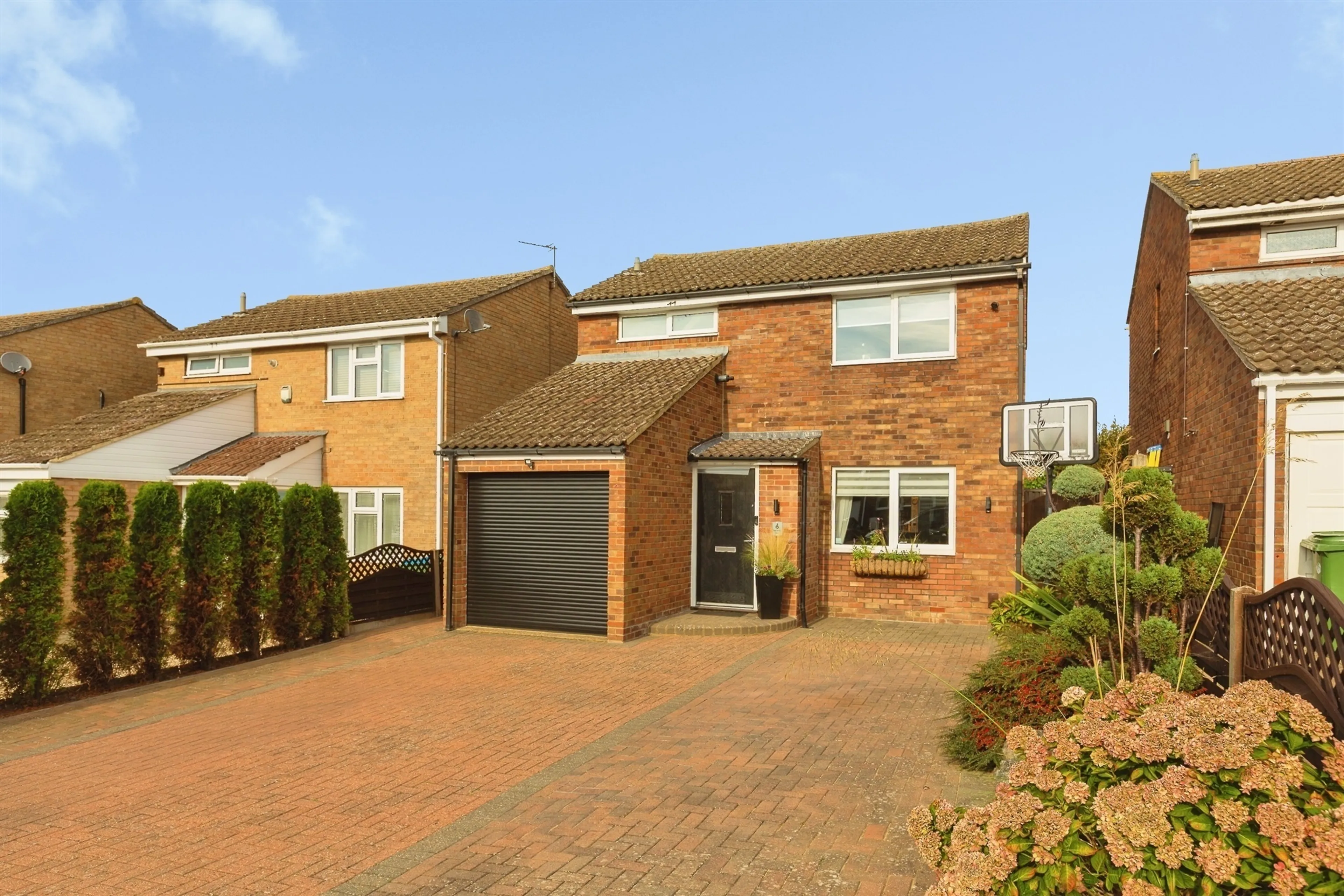 Property at Thackeray End, Aylesbury
