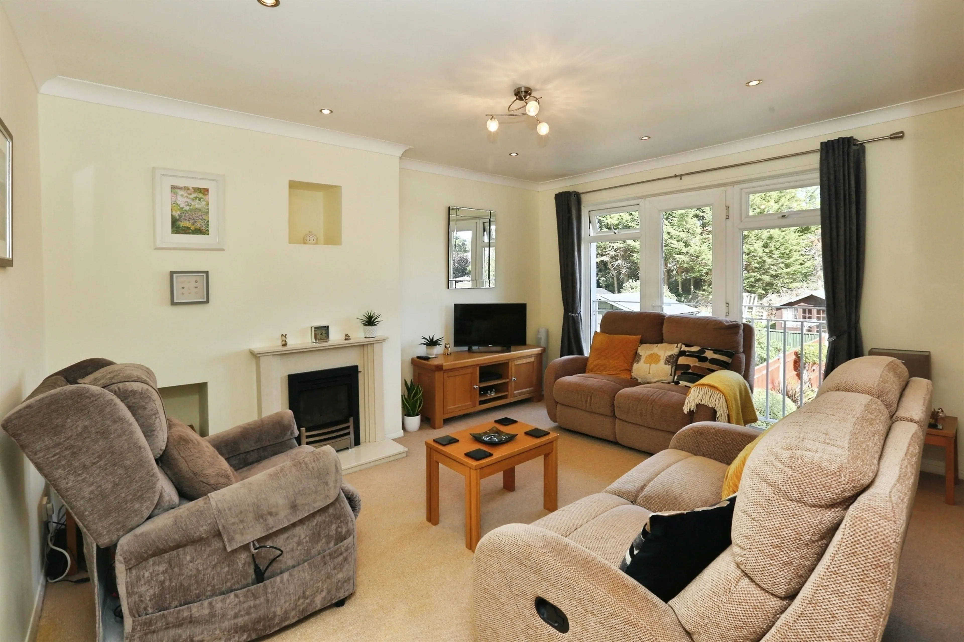 Property at Priestwood Close, Southampton