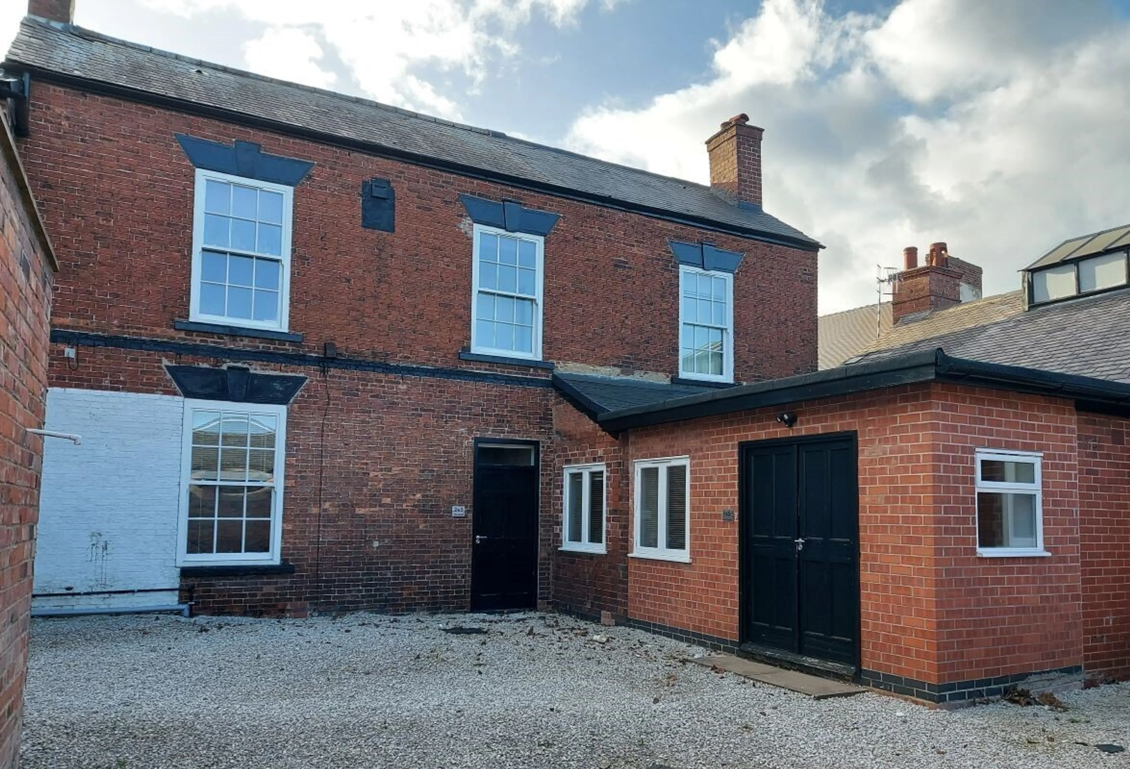 Property photo 0