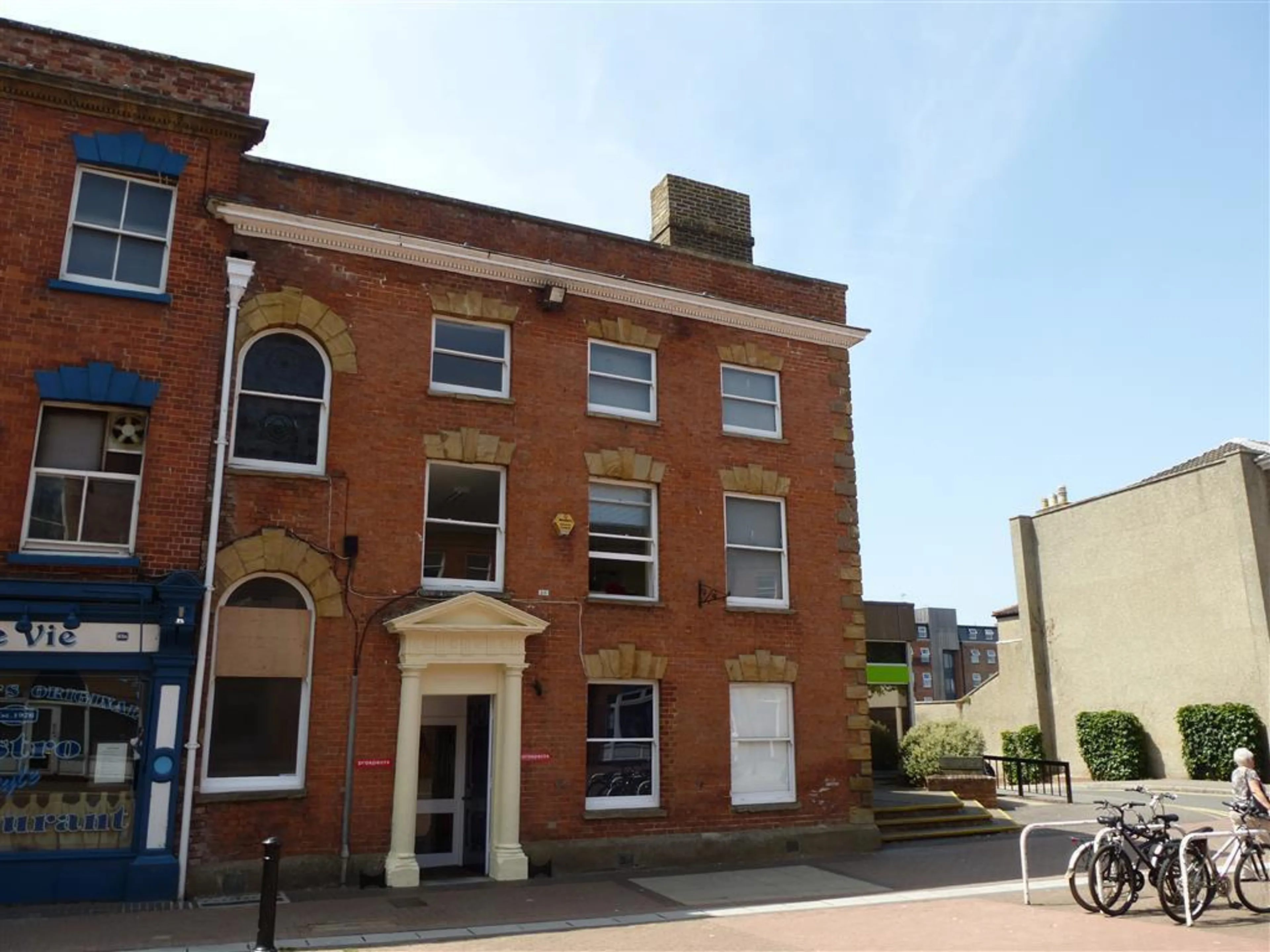 Property photo 0