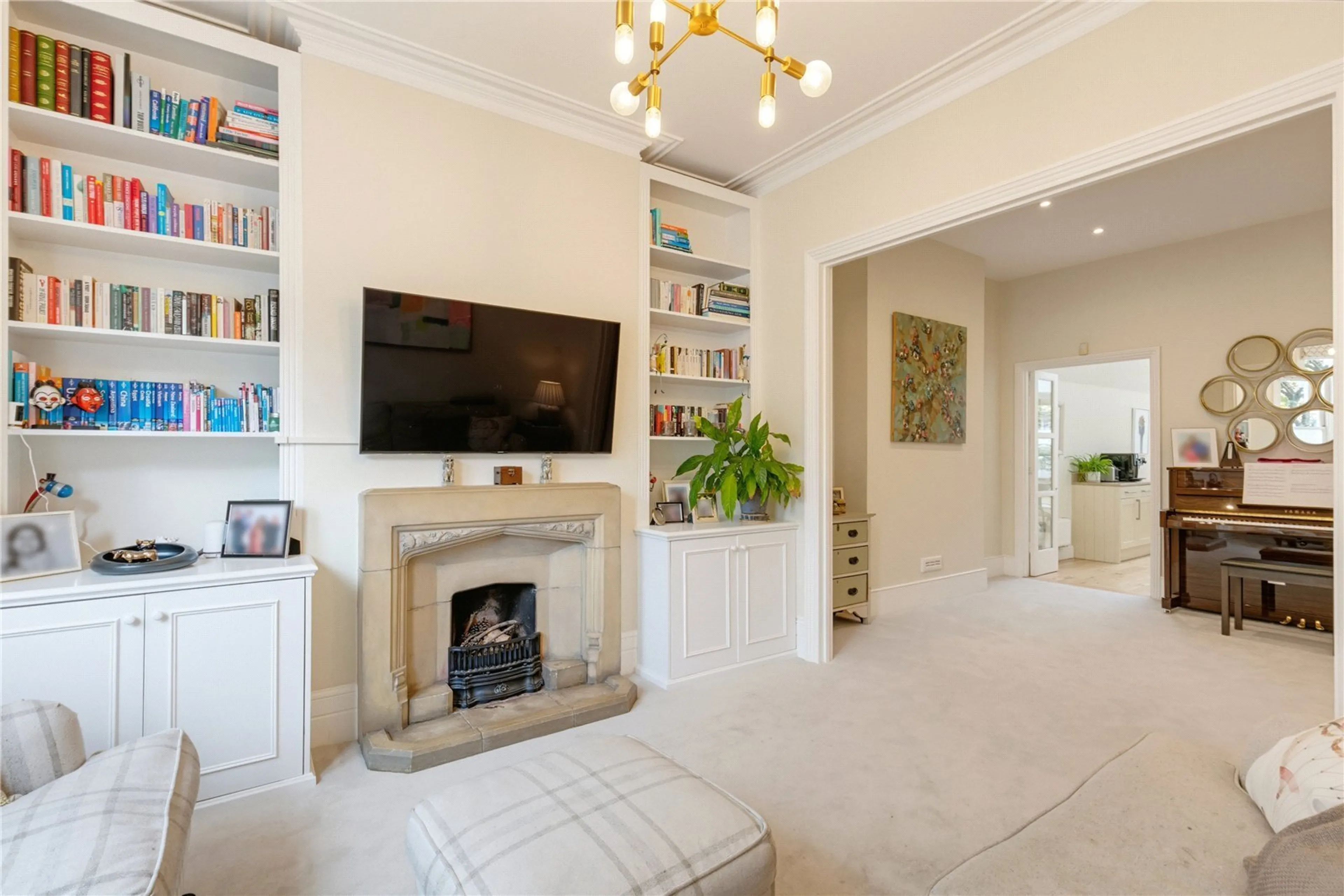Property at Stormont Road, London, SW11