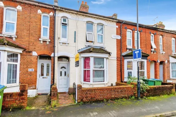 Milton Road, Polygon, Southampton, SO15
