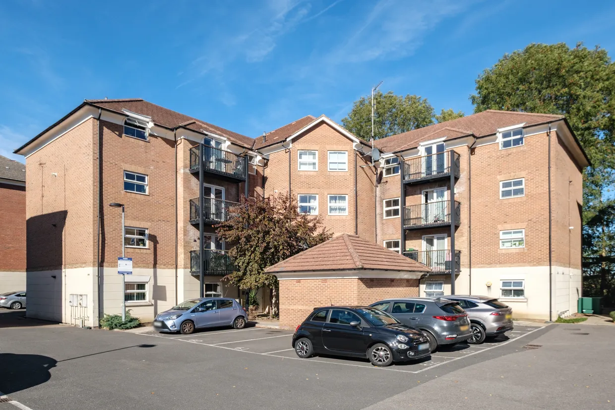 Coppetts Road, London, N10 photo 1