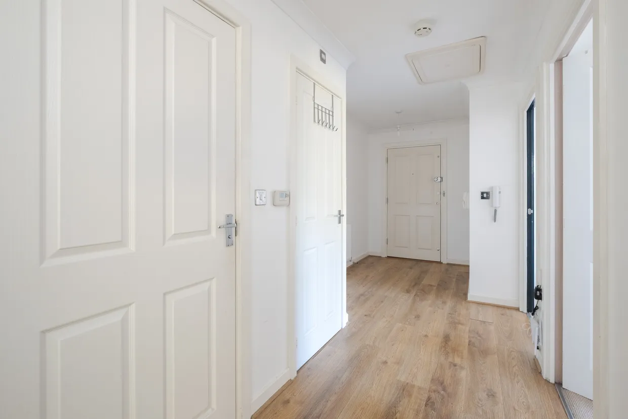 Coppetts Road, London, N10 photo 8