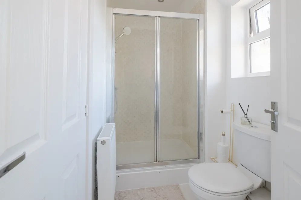 Coppetts Road, London, N10 photo 11