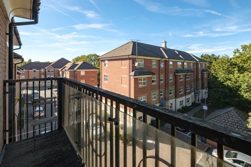 Coppetts Road, London, N10 photo 15